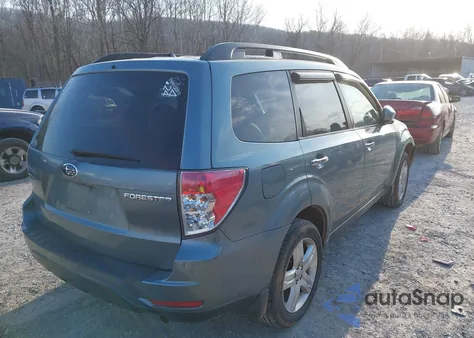2010 Subaru Forester 2.5X Premium z USA, uszkodzony, nr VIN JF2SH6CC9AH792924